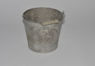 Bucket w.handle