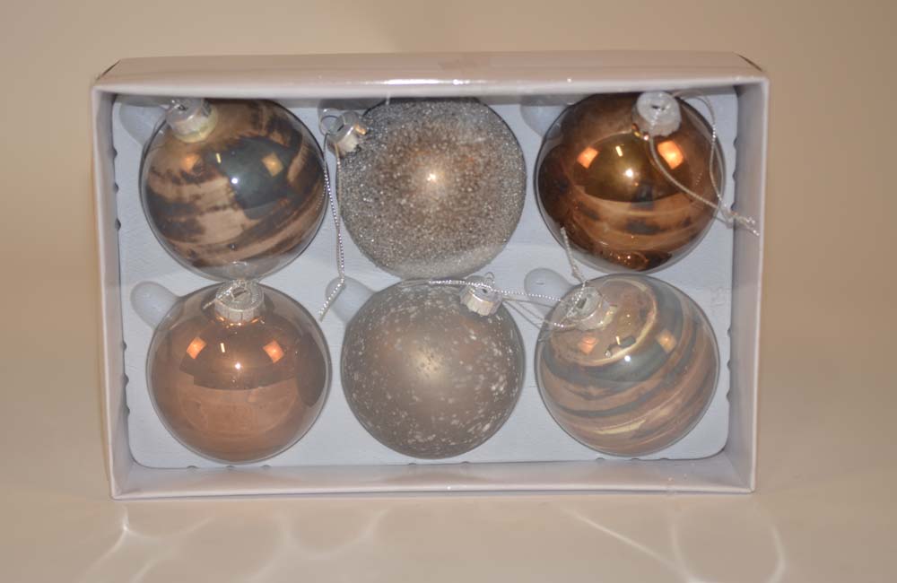 Xmas balls ass.4