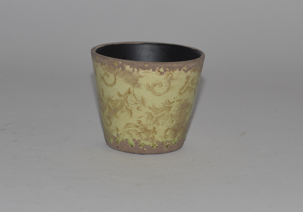 Ceramic pot