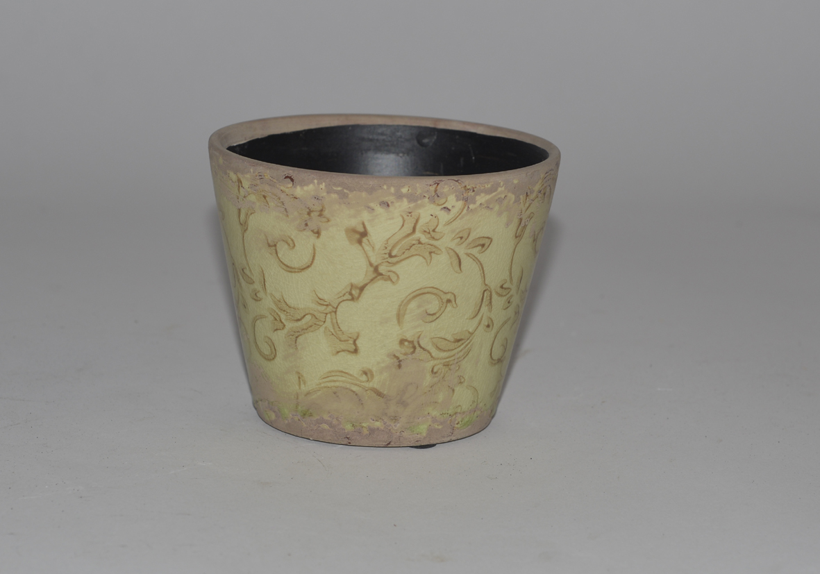 Ceramic pot