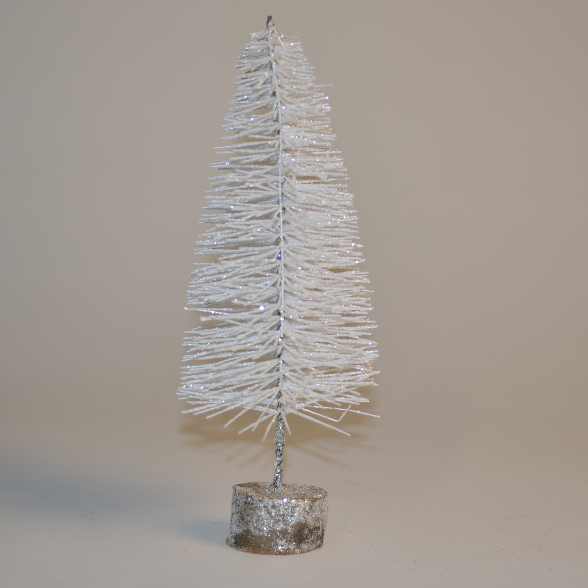 Fir w.snow+glitter