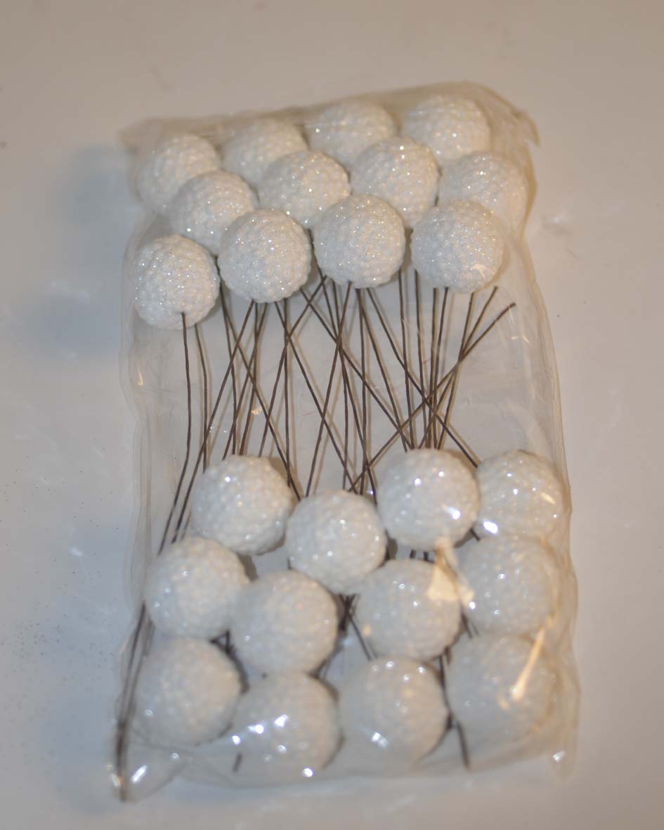 Balls w.glitter pick