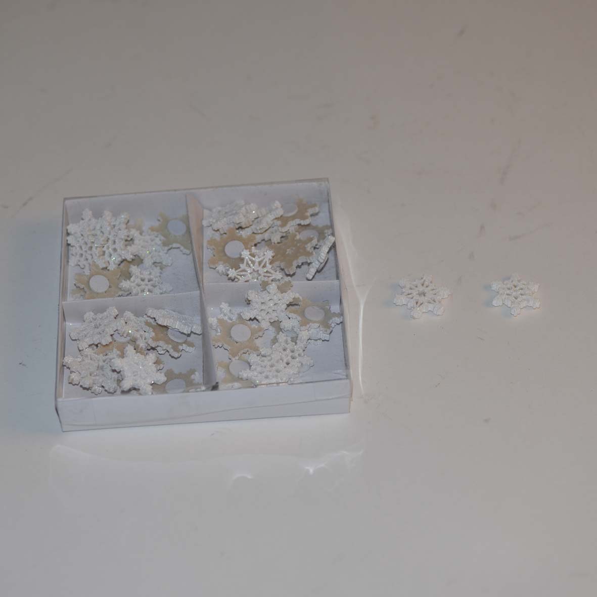 Snowflake w. glitter
