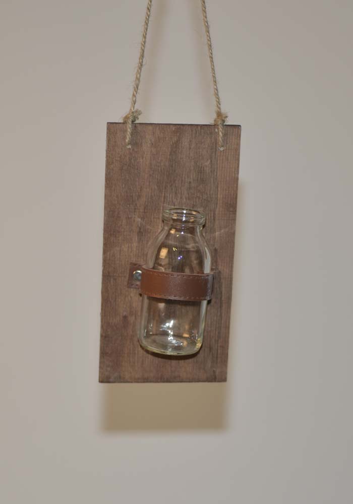 Board w.bottle x1